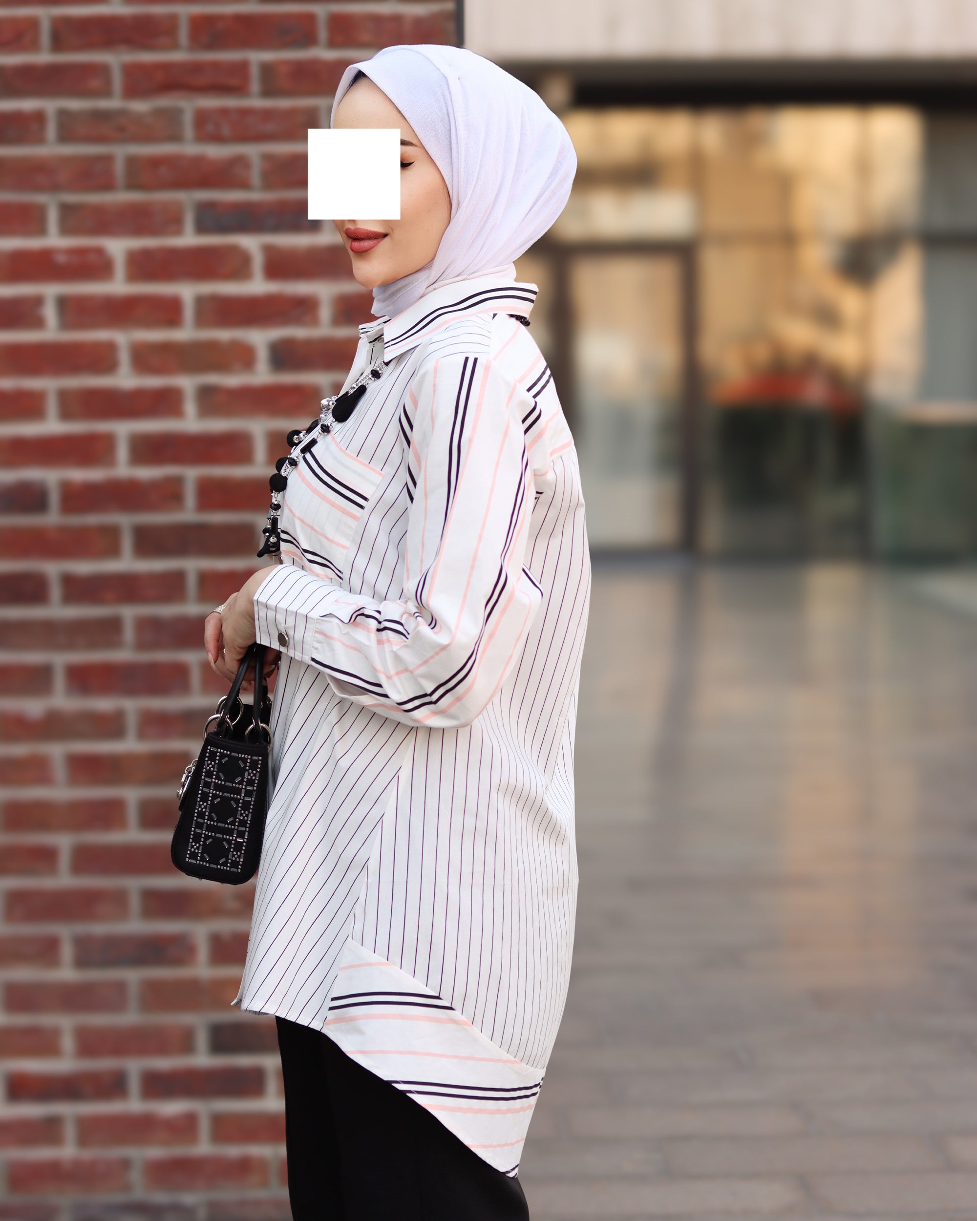 قميص بوبلين بالأناقة المخططة