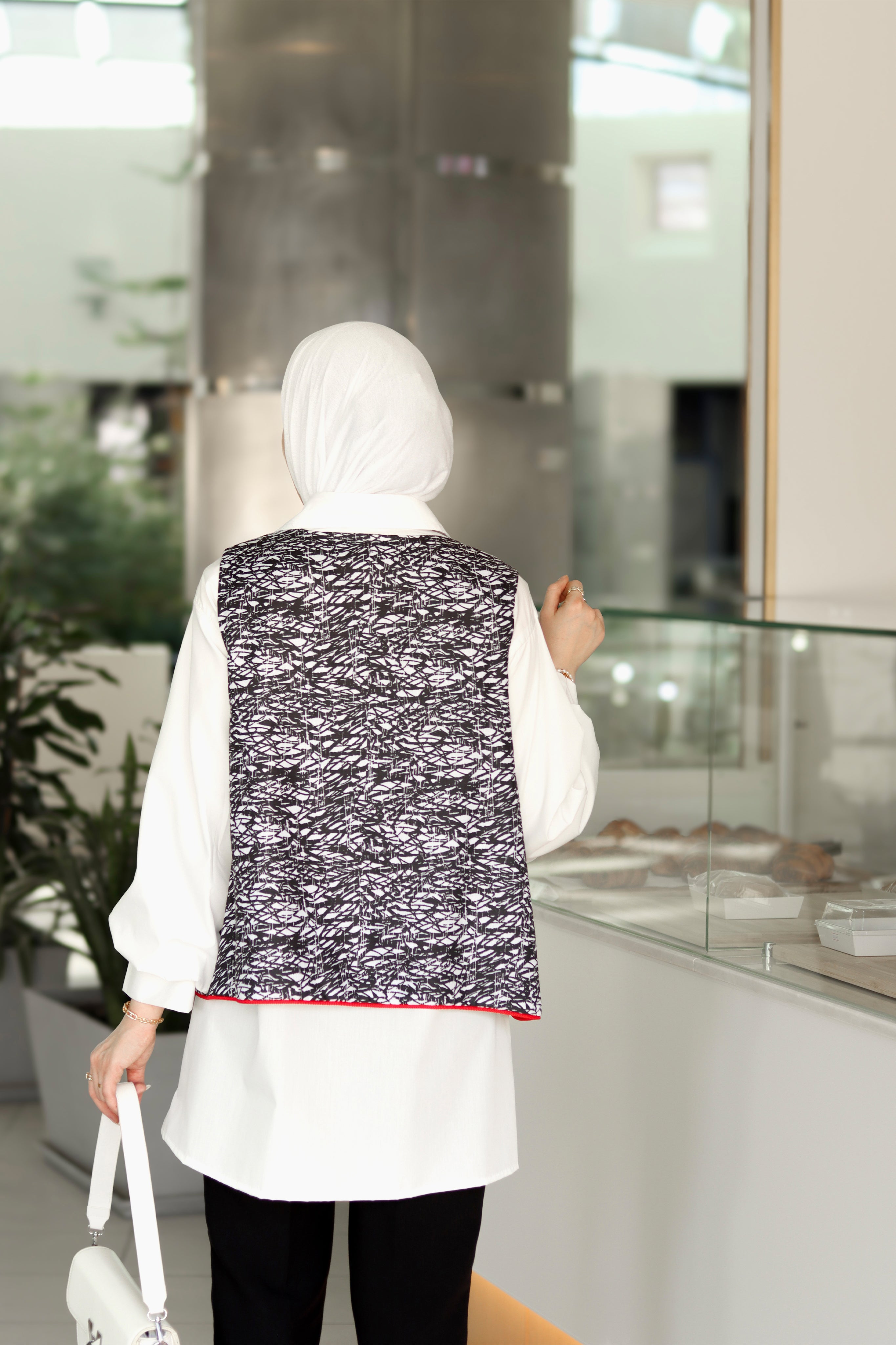 Monochrome Poplin Layered Shirt & Vest