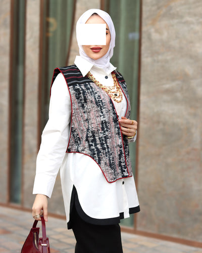 قميص و سترة بوبلين بحواف قرمزية